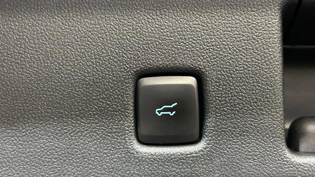 Certified 2024 Ford Escape SE FWD image 30