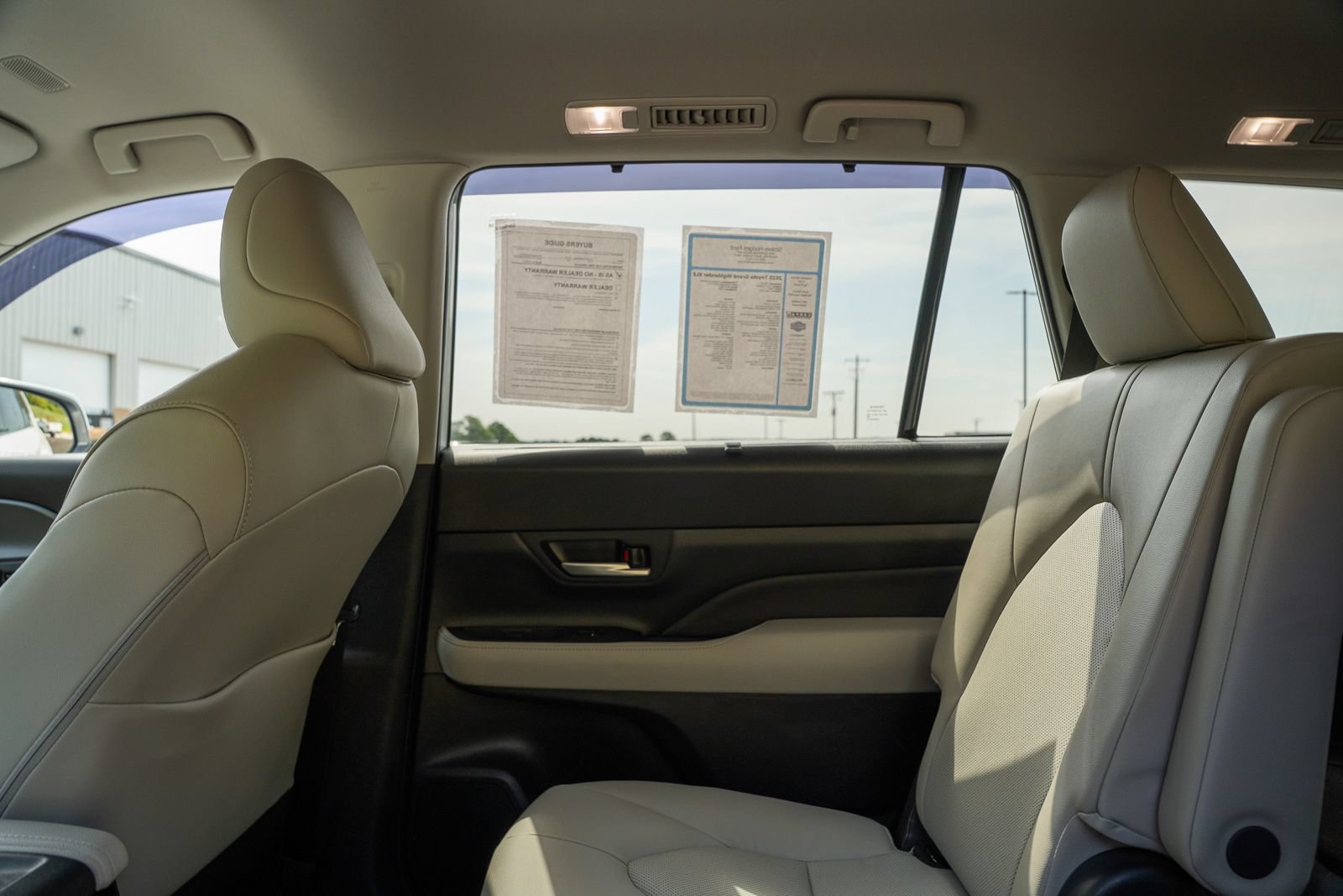 Used 2025 Toyota Grand Highlander FWD image 22