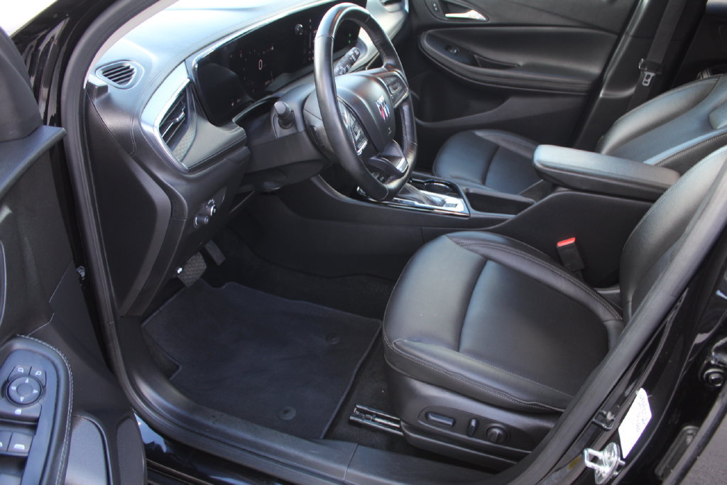Used 2024 Buick Encore GX Sport Touring w/ Comfort Package FWD image 11