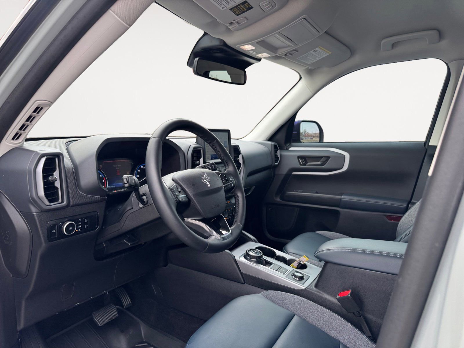 Certified 2024 Ford Bronco Sport Outer Banks w/ Tech Package image 9