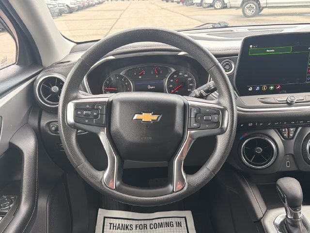 Used 2025 Chevrolet Blazer LT FWD image 14