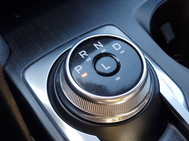 Certified 2025 Ford Escape ST-Line Select AWD/4WD image 25