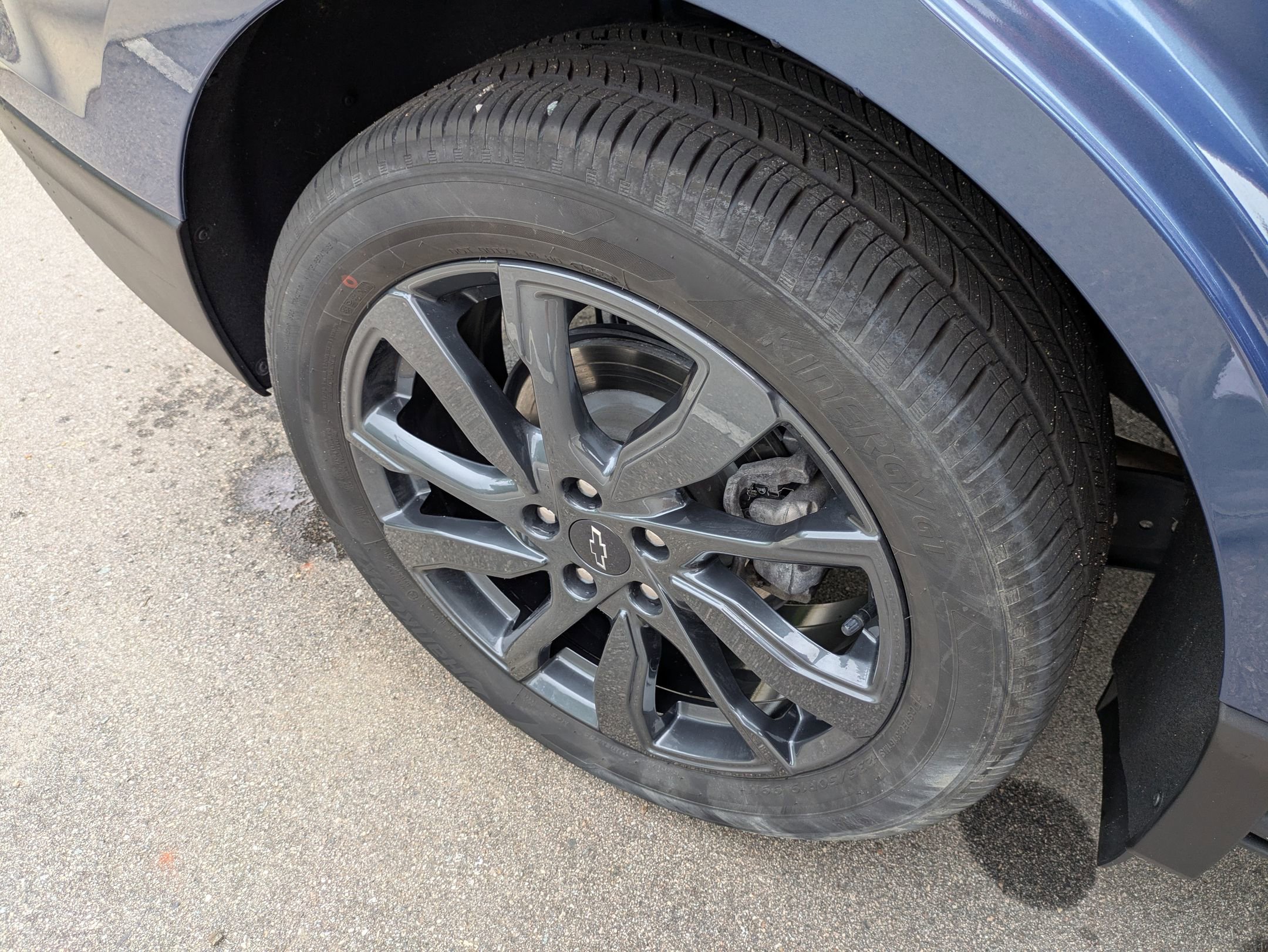 Used 2024 Chevrolet Equinox RS FWD image 38