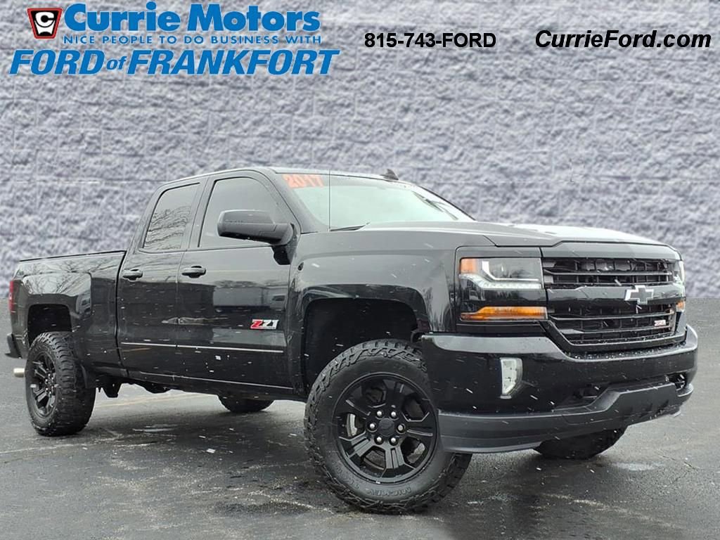 Used 2017 Chevrolet Silverado 1500 LT w/ Midnight Edition image 7