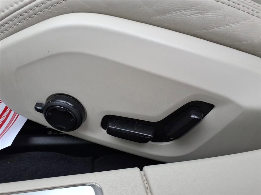 Used 2022 Volvo S90 B6 Inscription w/ Advanced Package image 26