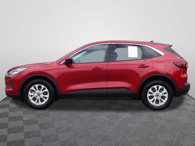 Certified 2023 Ford Escape Active AWD/4WD image 2