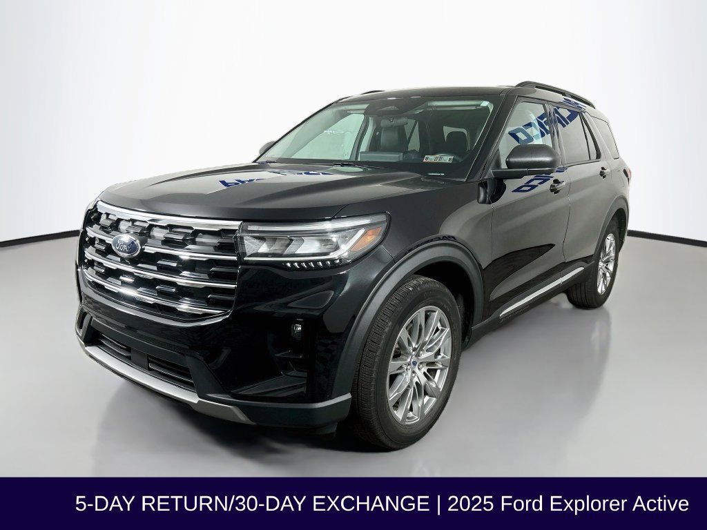 Certified 2025 Ford Explorer Active w/ Active Comfort Package AWD/4WD image 4