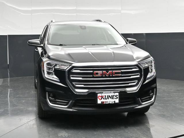 Used 2024 GMC Terrain SLT AWD/4WD image 9