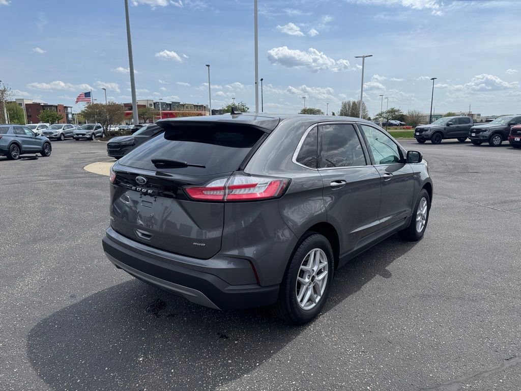 Certified 2024 Ford Edge SEL w/ Convenience Package AWD/4WD image 5