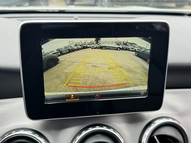 Used 2017 Mercedes-Benz GLA 250 4MATIC image 26