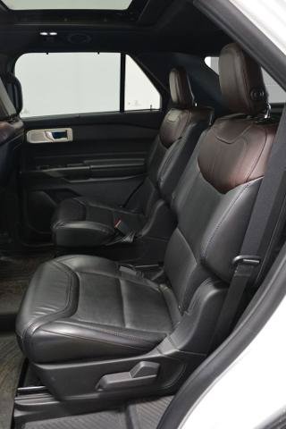Certified 2020 Ford Explorer Platinum w/ Premium Technology Package AWD/4WD image 15