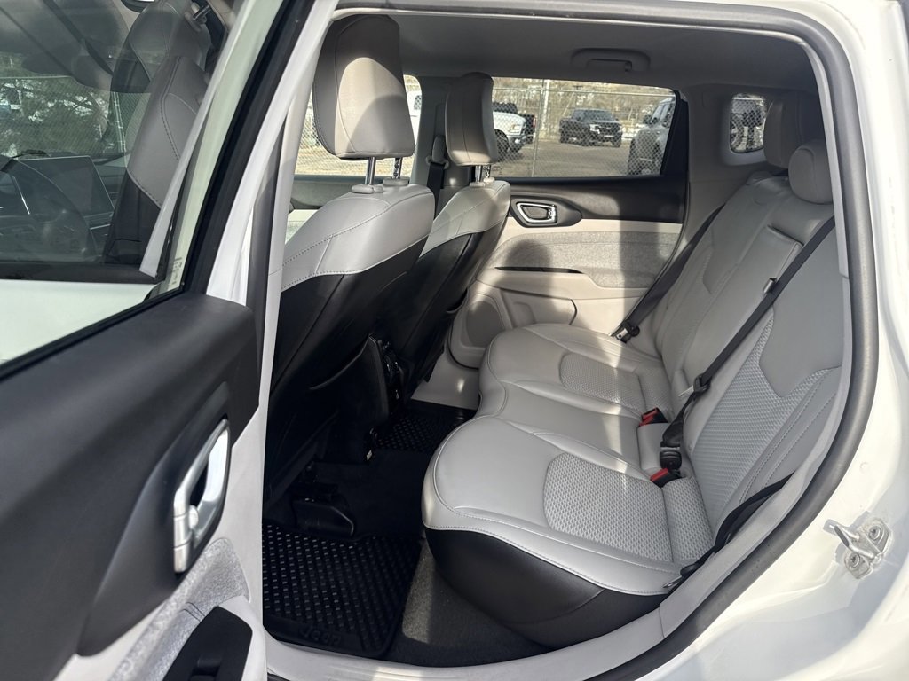 Used 2022 Jeep Compass Latitude w/ Convenience Group image 21