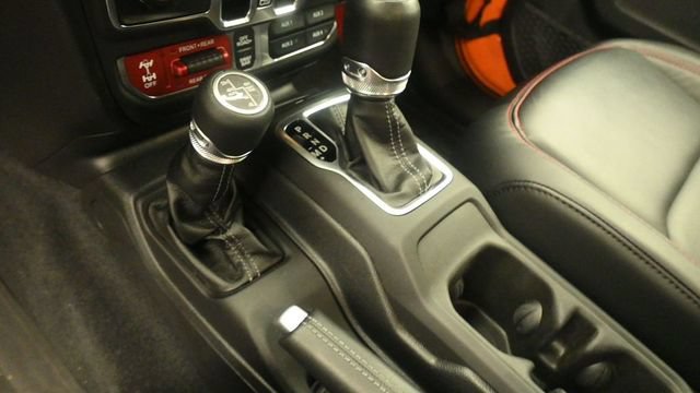 Used 2025 Jeep Gladiator Rubicon AWD/4WD image 20