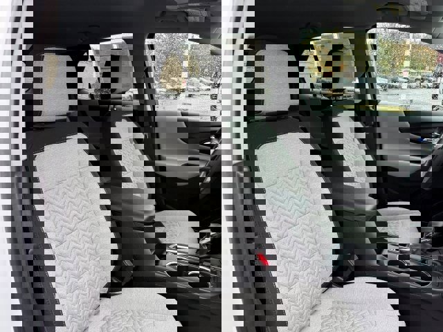 Used 2022 Chevrolet Equinox LT w/ LPO, Floor Liner Package image 24