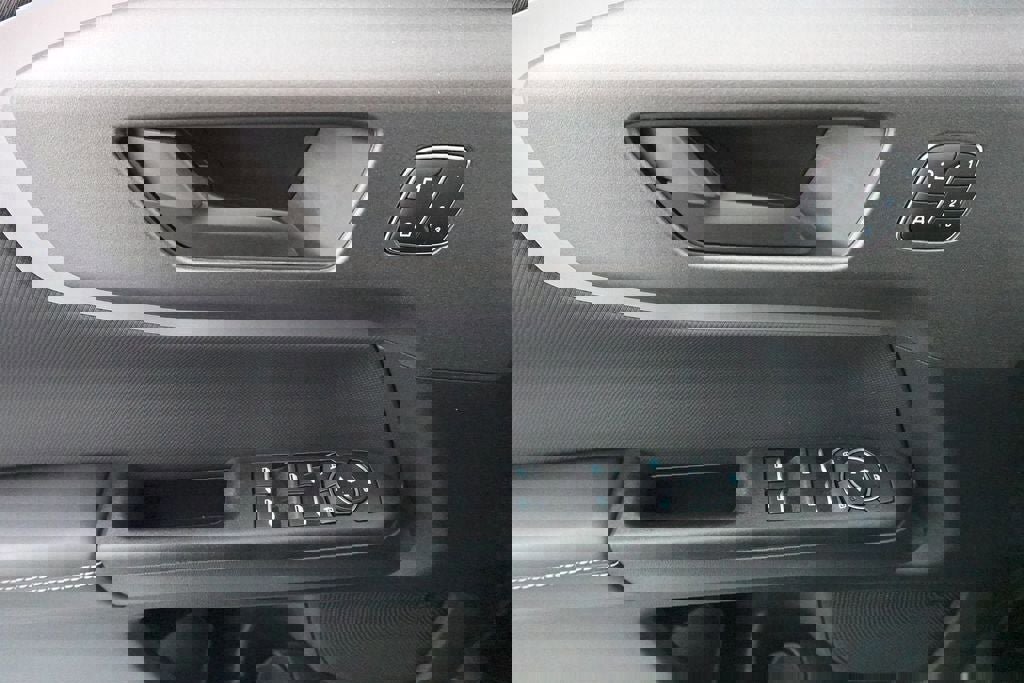 Certified 2025 Ford Bronco Sport Outer Banks w/ Outer Banks Tech Package+ image 9