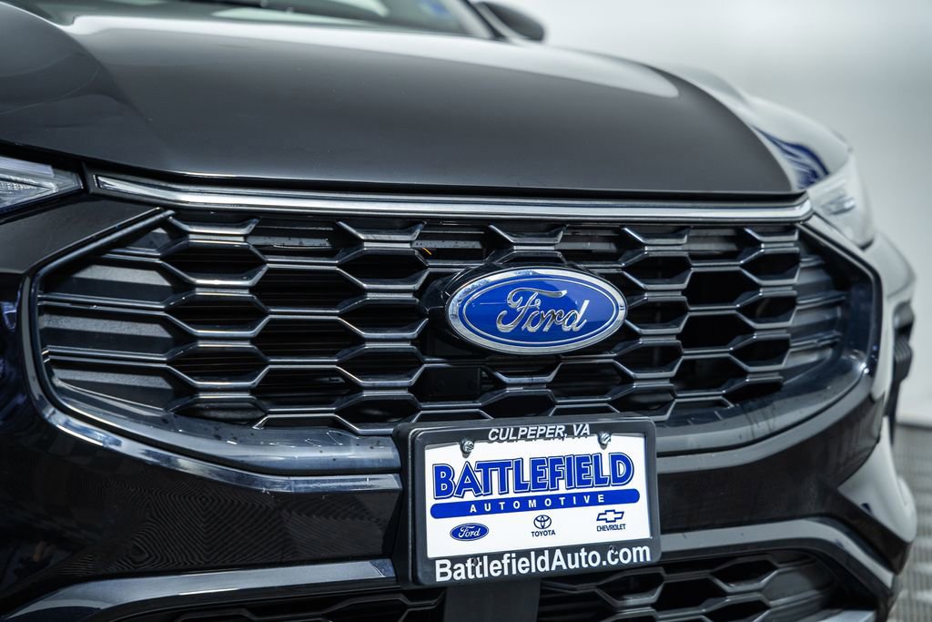 Certified 2023 Ford Escape ST-Line w/ Tech Pack #1 image 13