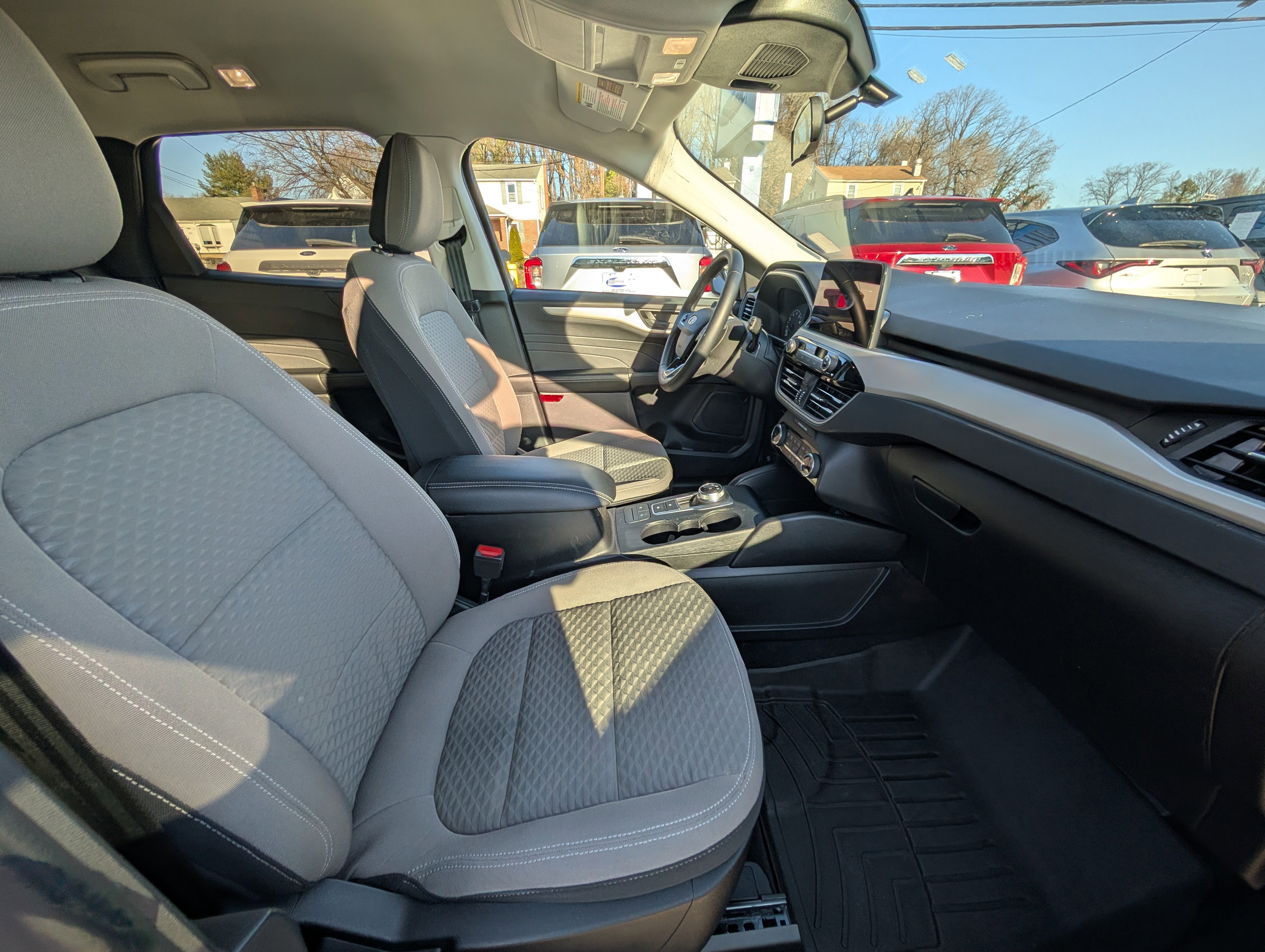 Certified 2022 Ford Escape SE w/ SE Sport Appearance Package image 12