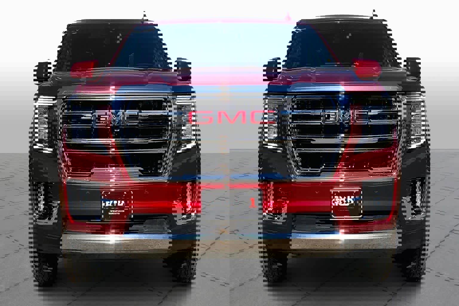 Used 2024 GMC Yukon SLT w/ SLT Premium Package image 6