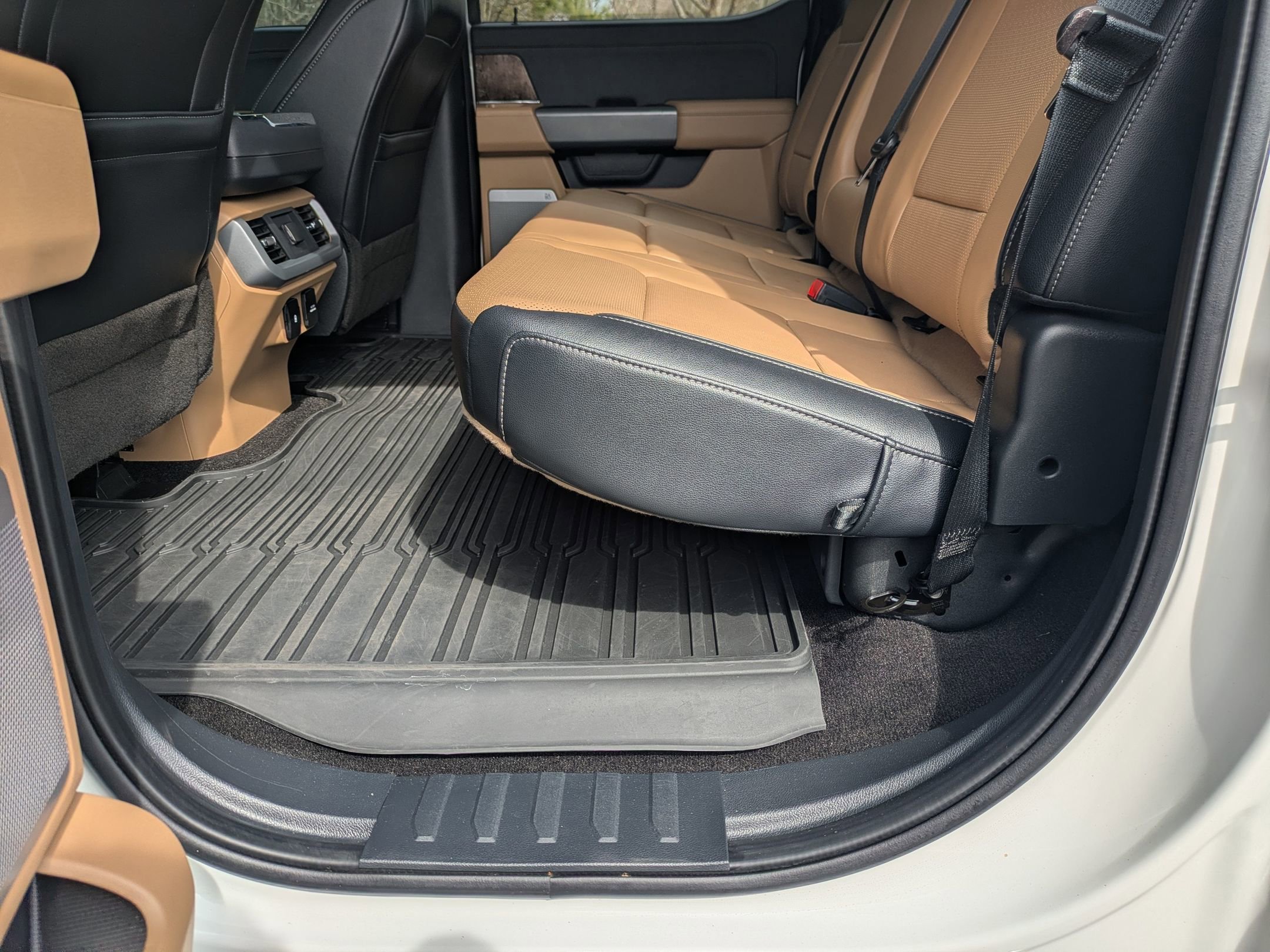 Certified 2022 Ford F150 Lariat image 29