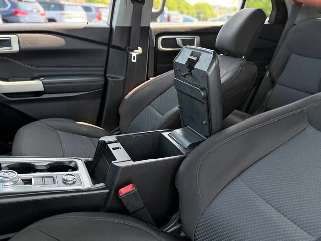 Certified 2024 Ford Explorer XLT w/ Class IV Trailer Tow Package AWD/4WD image 26
