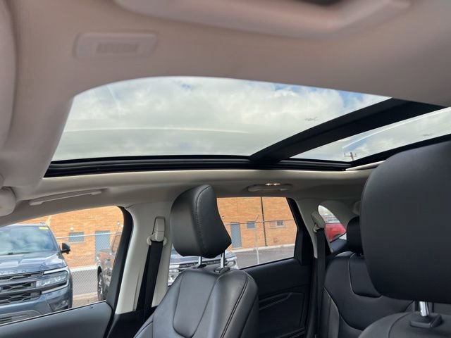 Certified 2022 Ford Edge Titanium w/ Class II Trailer Tow Package AWD/4WD image 21