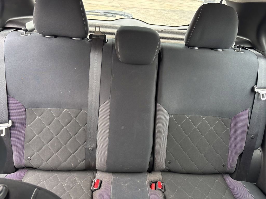 Used 2018 Nissan Kicks S FWD image 9