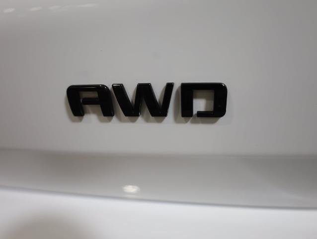 Used 2023 Chevrolet Equinox RS AWD/4WD image 36