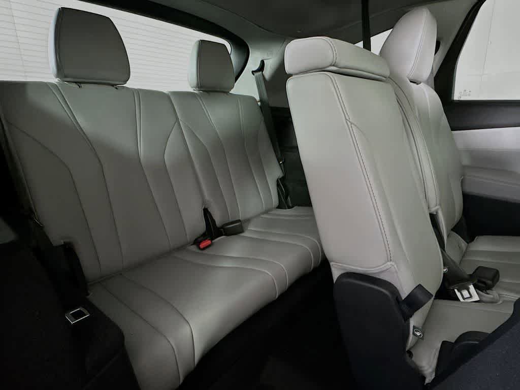 Used 2025 Acura MDX FWD w/ Technology Package image 34