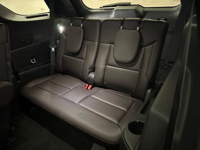 Certified 2025 Ford Explorer Platinum w/ Ultimate Package image 35