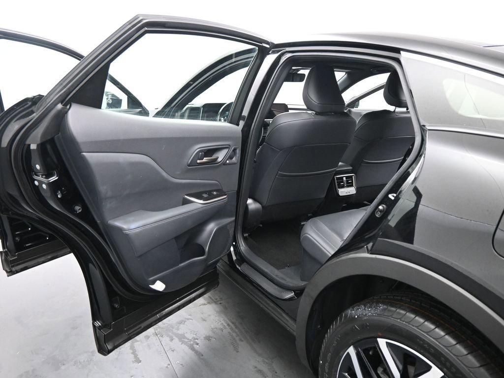 Used 2024 Toyota Crown Limited image 15