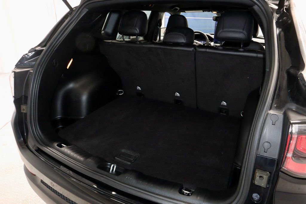 Used 2024 Jeep Compass Limited image 15