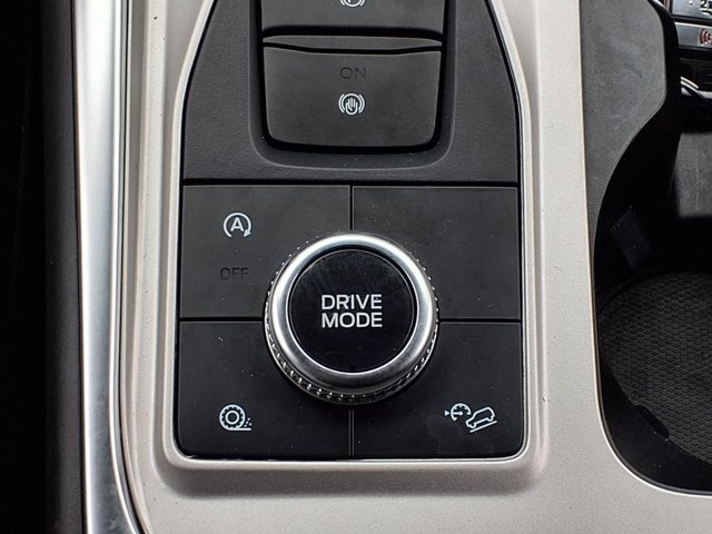 Certified 2024 Ford Explorer XLT w/ Equipment Group 202A AWD/4WD image 13