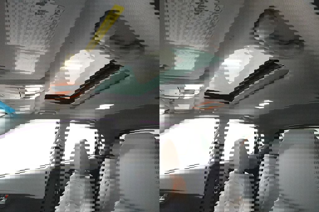 Used 2020 Hyundai Kona Ultimate w/ Cargo Package AWD/4WD image 24