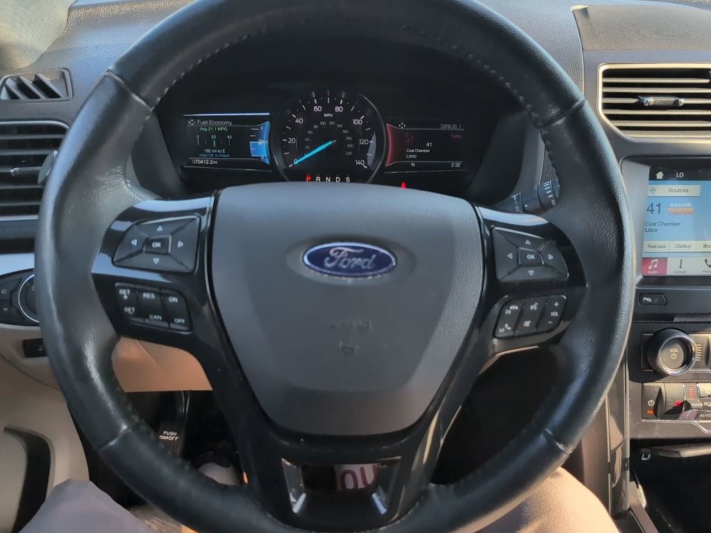 Certified 2018 Ford Explorer XLT w/ Equipment Group 202A image 18