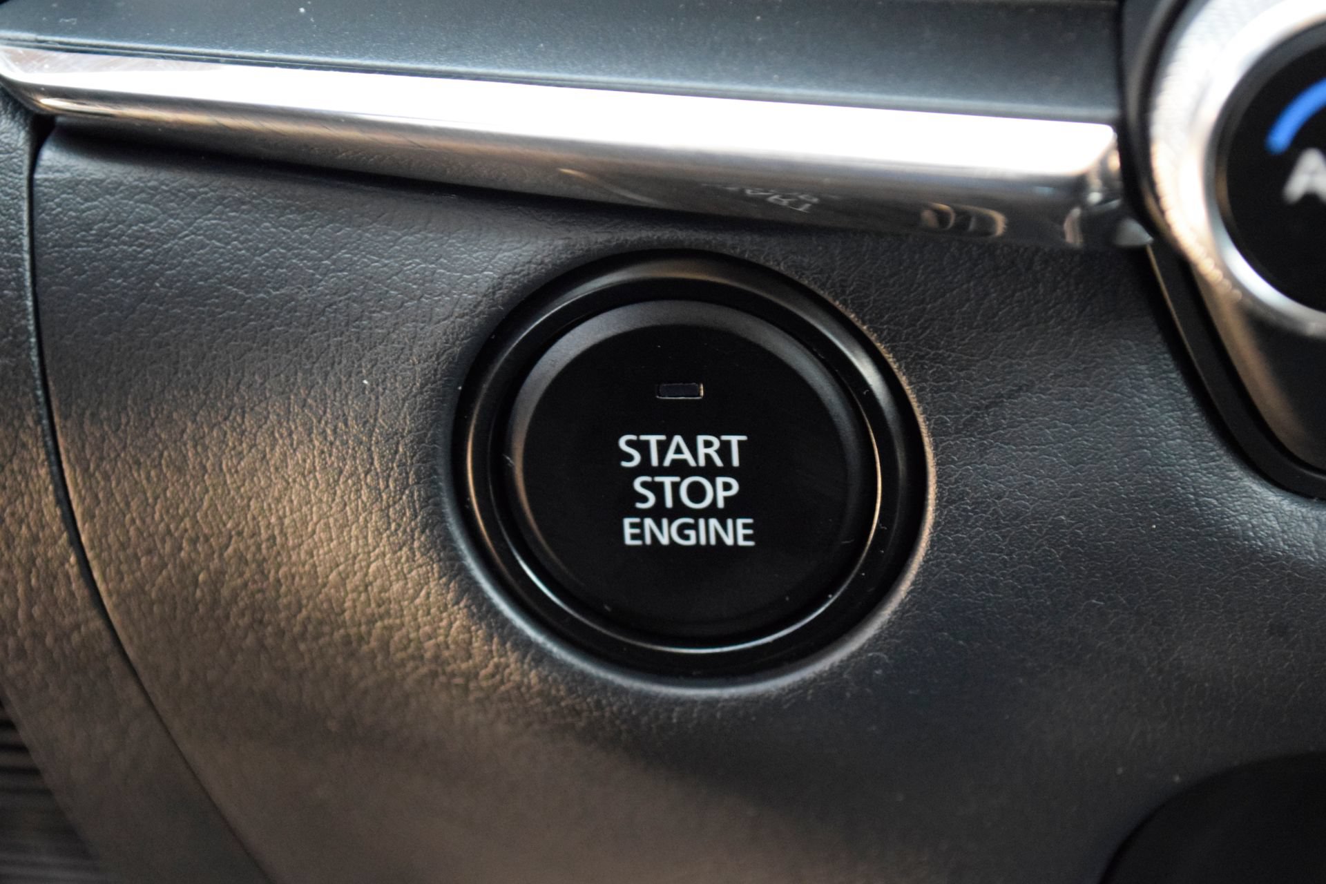 Used 2024 MAZDA CX-30 AWD 2.5 S w/ Premium Package image 11