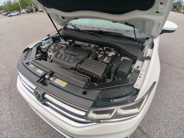 Used 2024 Volkswagen Tiguan SEL R-Line AWD/4WD image 29