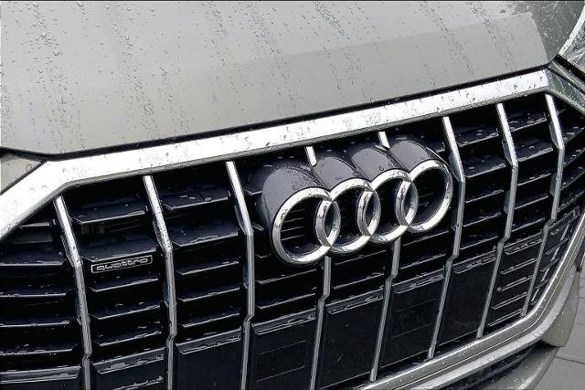 Used 2025 Audi Q3 2.0T Premium AWD/4WD image 32