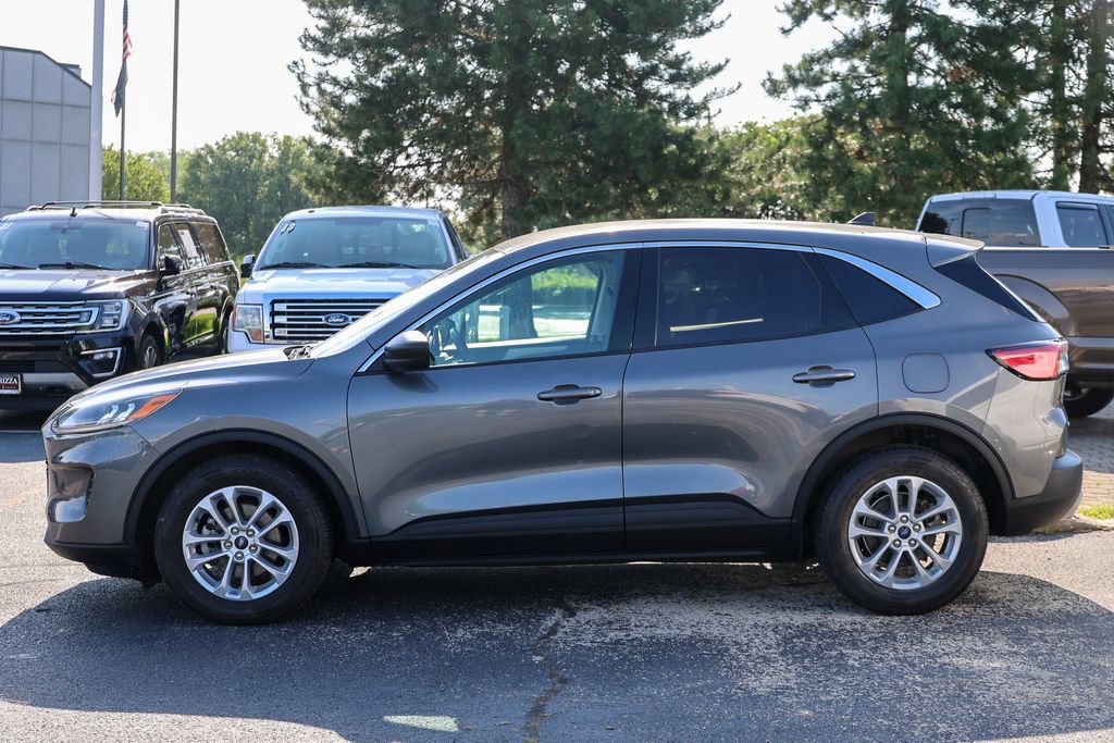 Certified 2022 Ford Escape SE w/ Cold Weather Package FWD image 17