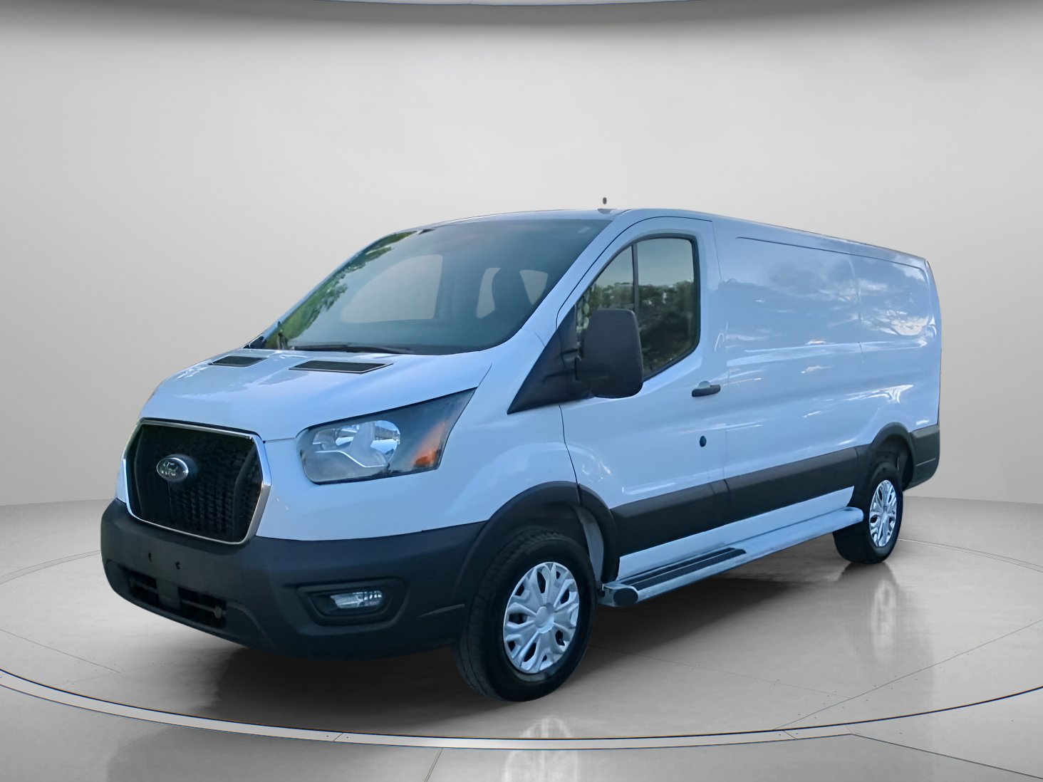 Certified 2025 Ford Transit 250 Low Roof w/ Exterior Upgrade Package RWD image 12