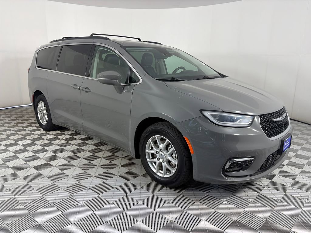 Used 2022 Chrysler Pacifica Touring-L