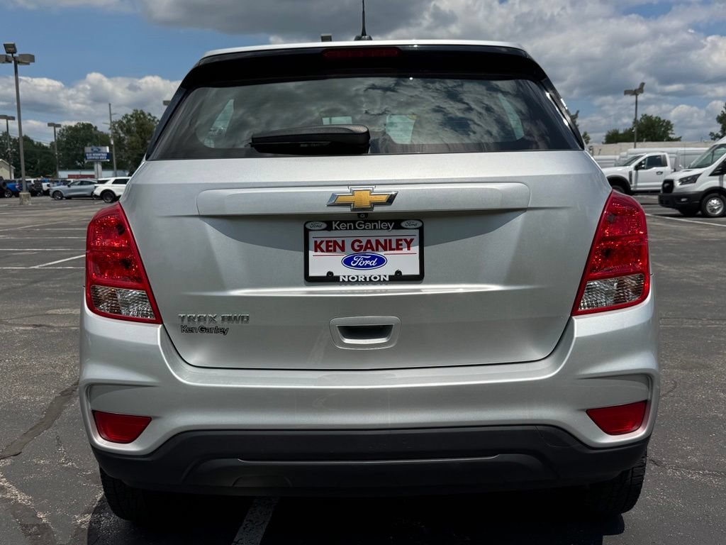 Used 2018 Chevrolet Trax LS AWD/4WD image 7