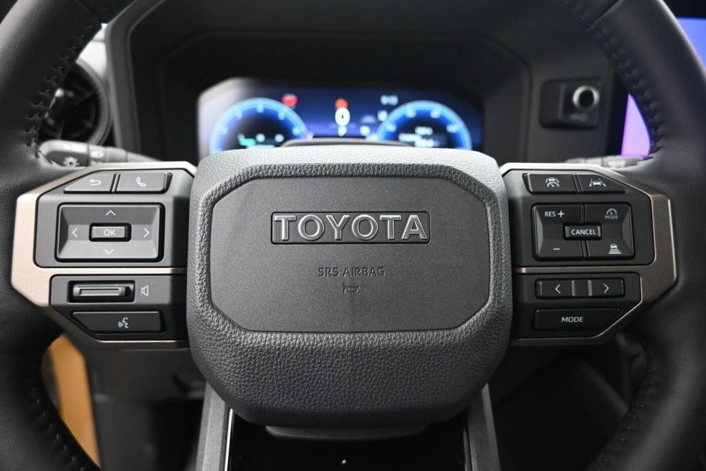 Used 2025 Toyota Land Cruiser w/ Premium Package AWD/4WD image 13