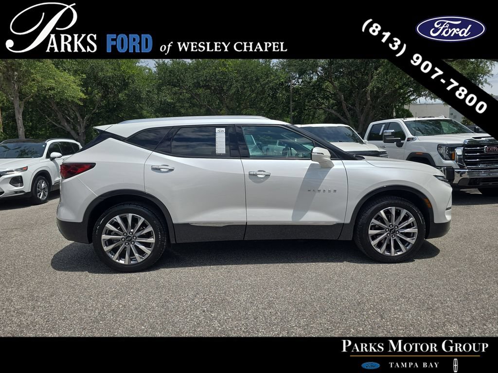 Used 2024 Chevrolet Blazer Premier w/ Enhanced Convenience Package FWD image 3