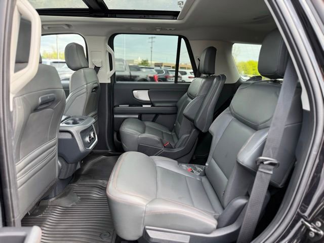 Certified 2025 Ford Expedition Active AWD/4WD image 15