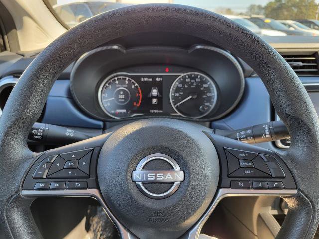 Used 2025 Nissan Versa SV image 29