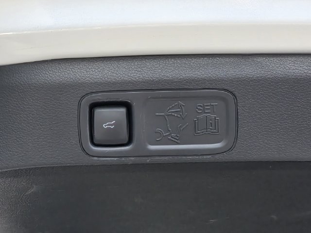Certified 2023 Ford Expedition Max Limited RWD image 40