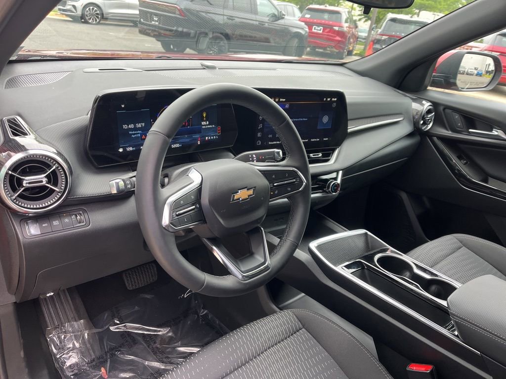 Used 2025 Chevrolet Equinox LT AWD/4WD image 24