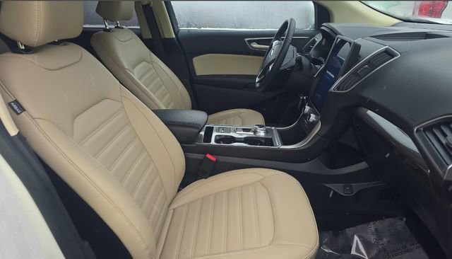 Certified 2024 Ford Edge SEL w/ Convenience Package image 5