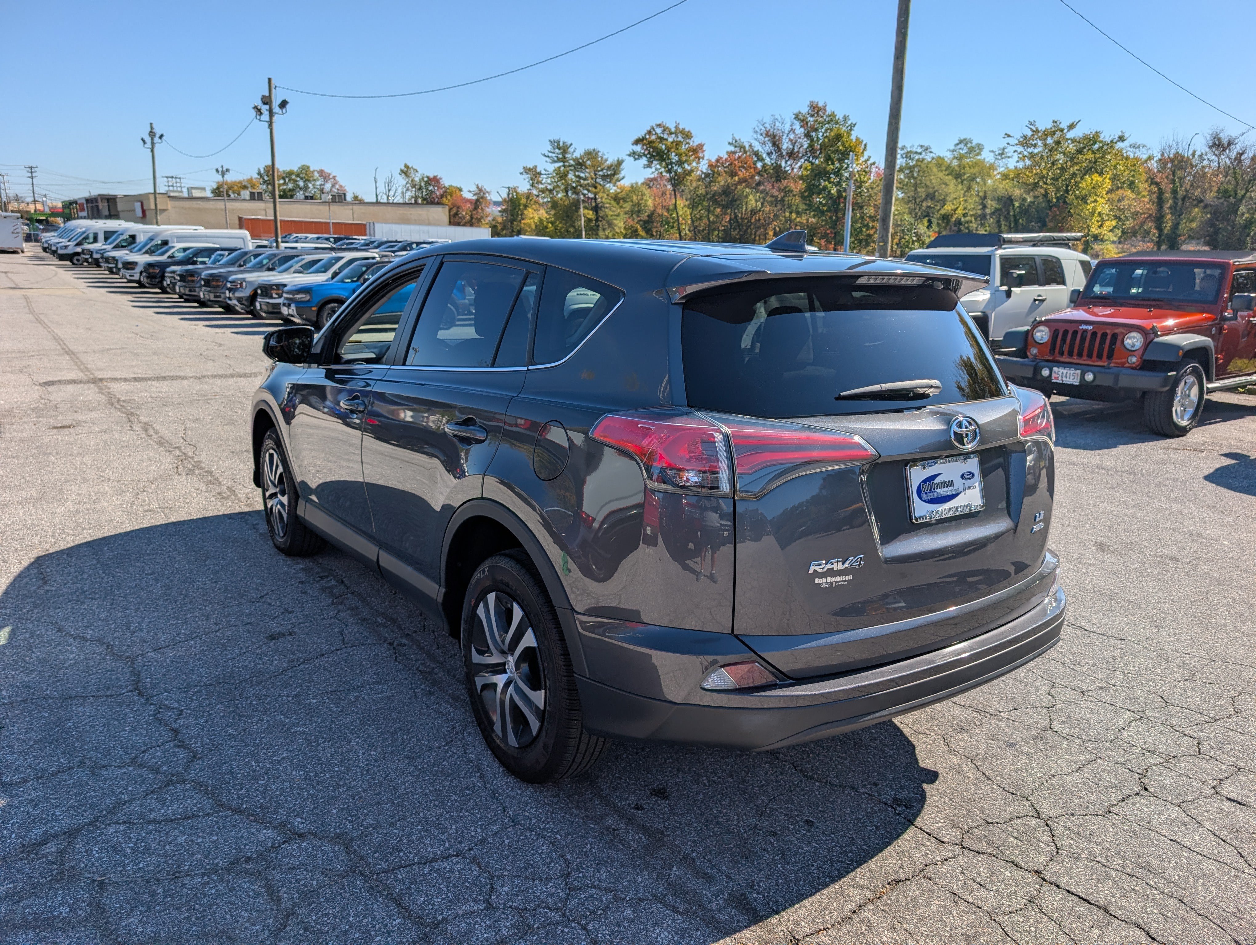 Used 2018 Toyota RAV4 LE w/ All Weather Liner Package AWD/4WD image 5