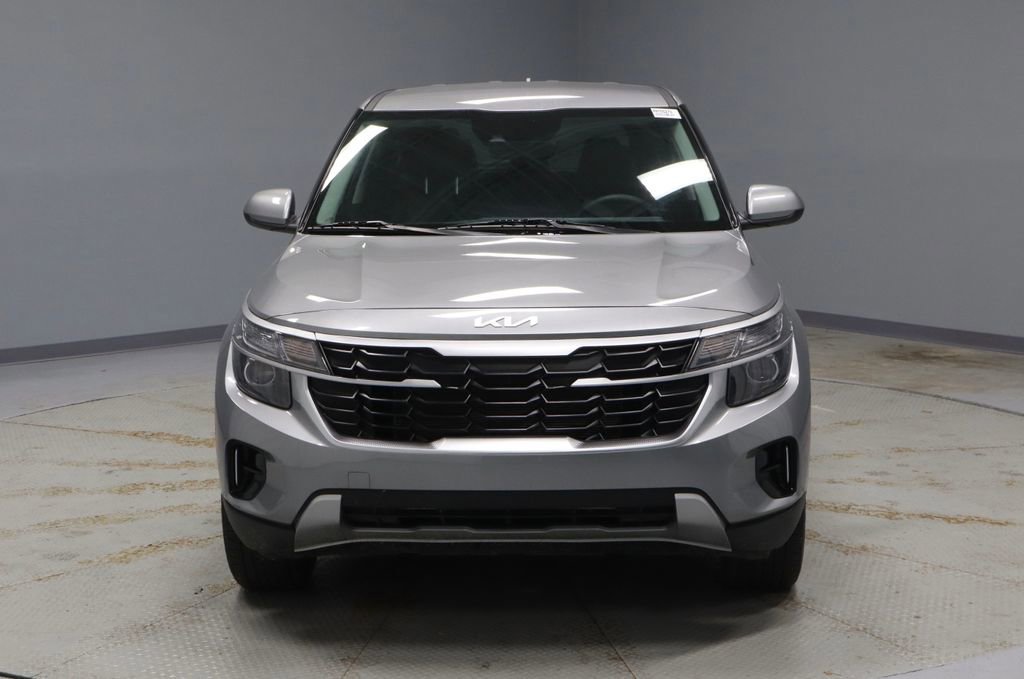 Used 2024 Kia Seltos LX image 8